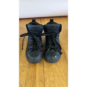 CONVERSE BLACK LEATHER CHUCK TAYLOR ALL STAR HI TOP YOUTH SIZE 2